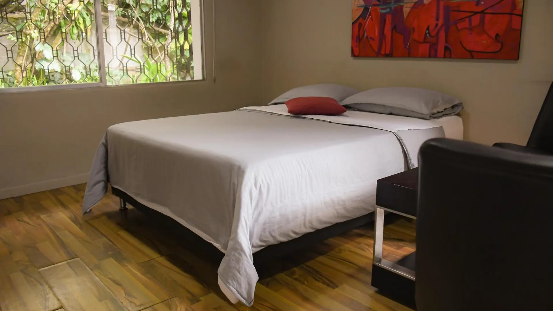 Apartment Alojamiento Que Permite Mascota En Medellin A103 By Roots Rentals