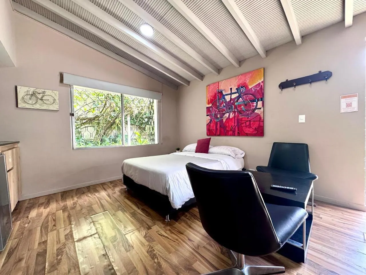Alojamiento Que Permite Mascota En Medellin A103 By Roots Rentals